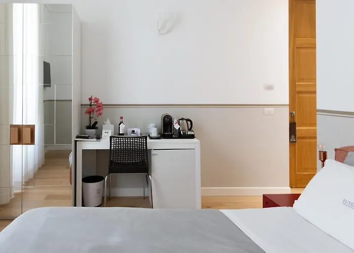 Euterpe Lht Guest house