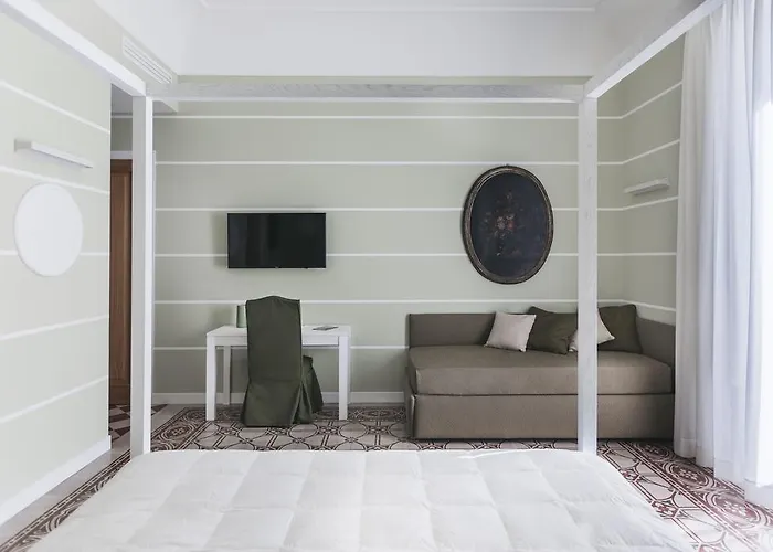 Euterpe Lht Guest house